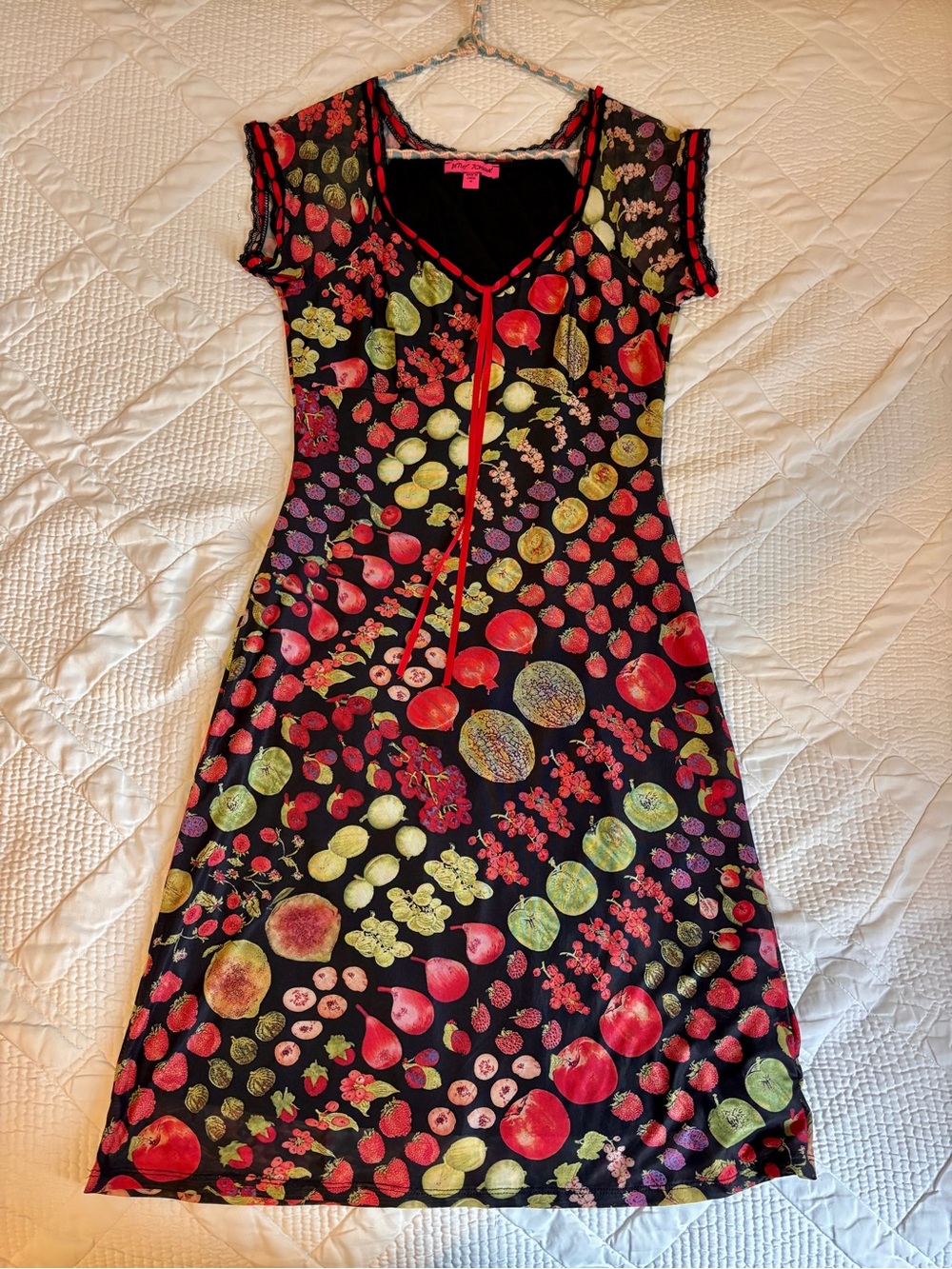 Betsey Johnson
BETSEY'S FRUIT DRESS BLACK MULTI